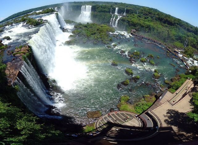 10 wunderschöne Wasserfälle der Welt