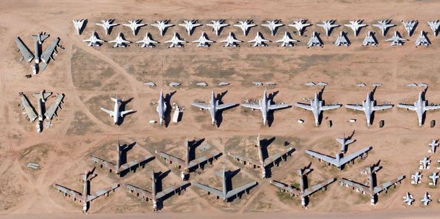 10 cimitire neobișnuite de aeronave