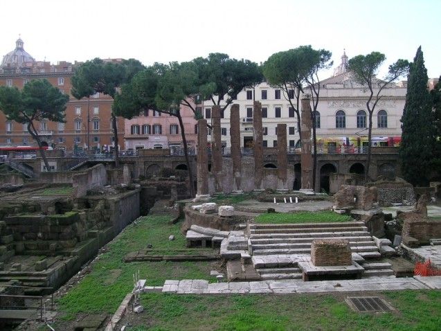 Archeolodzy znaleźli miejsce, w którym zginął Juliusz Cezar