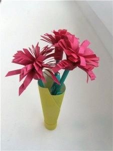 Flori de hârtie în tehnica de quilling