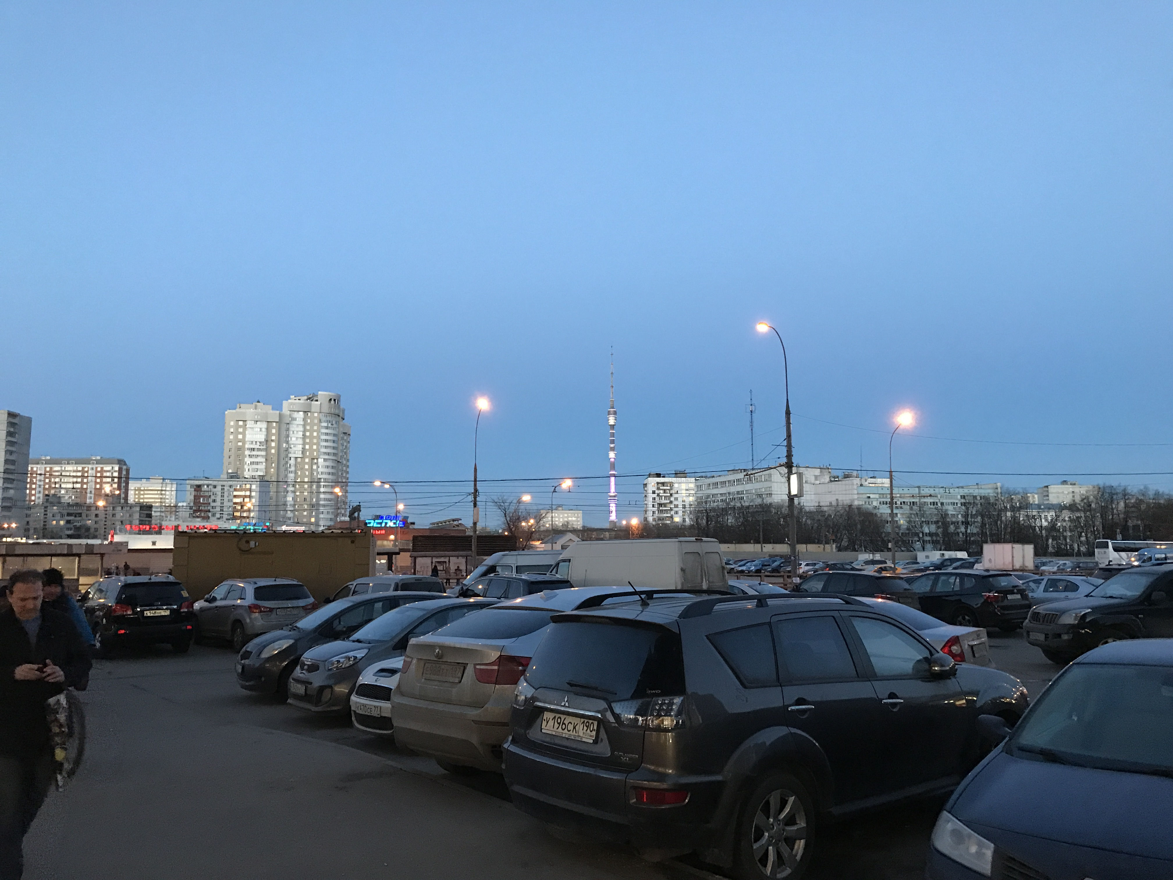 Moskau, м. Тимирязевская. Вид на Останкинскую башню