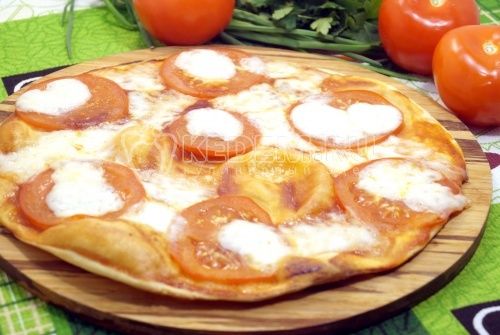 tynn пицца с моцареллой