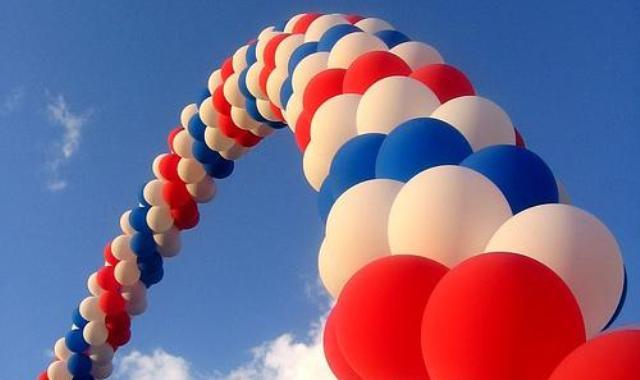 Hvordan lage en krans av ballonger