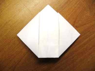Jak vyrobit loď vyrobenou z papíru