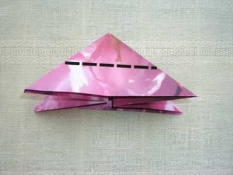 Wie man Origami Blumen aus Papier macht