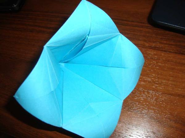 Jak vyrobit origami květiny z papíru