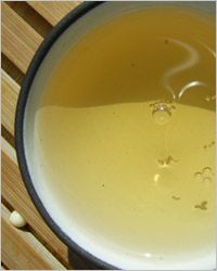 Andere вариант приготовления чая – заваривание в чайничке. 