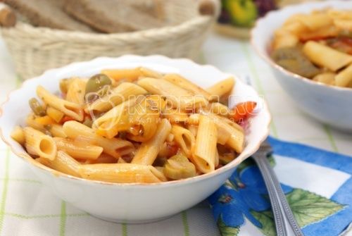 pasta Перья с овощной подливой