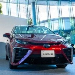 Novo автомобиль Toyota Mirai, работающий на водороде