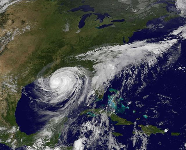 Proč jsou hurikány dány ženská jména?