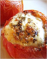 Pomidory с сыром и творогом в духовке