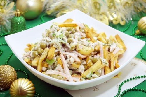 salată с картофелем фри Новогодние мотивы