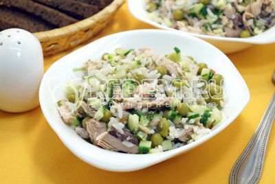 salat с тунцом и огурцом