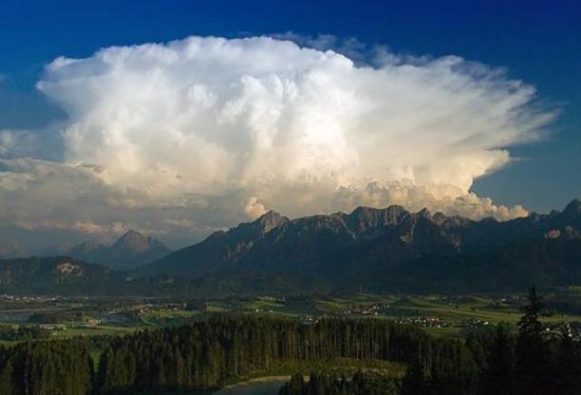 Cele mai neobișnuite tipuri de nori