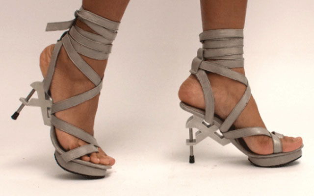 Moda estranha: sapatos de grife que vai fazer você sorrir