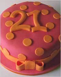 Dort на День рождения: украшение тортов