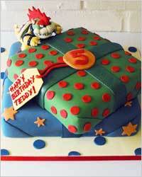 Dort на День рождения: украшение тортов