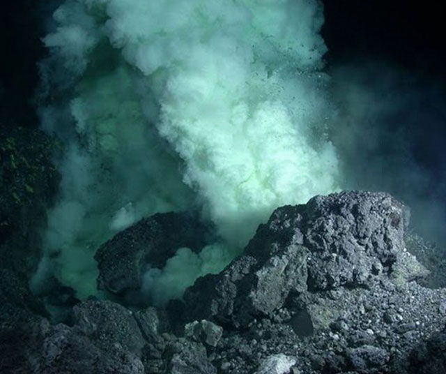 Um vulcão gigante único é descoberto no Oceano Pacífico