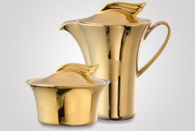 Gold посуда от Versace